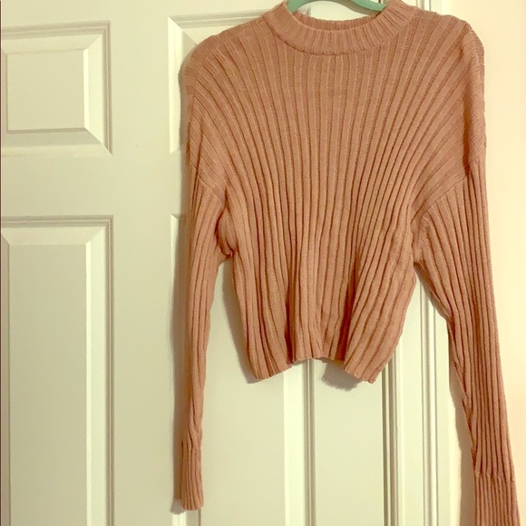 American Eagle Outfitters Sweaters - Pink cropped sweater